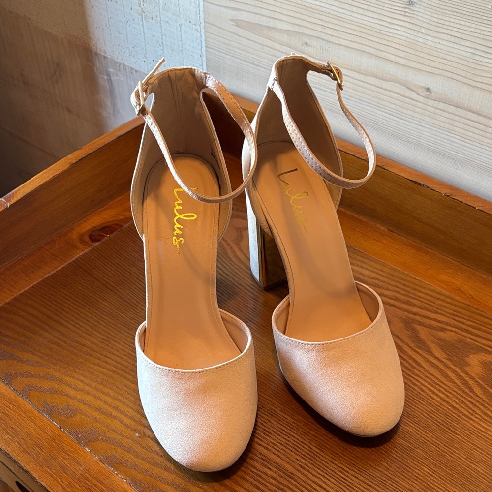 LULUS STRAP HEELS in Nude Size 9